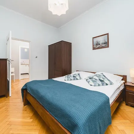 Apartamento Florian's Gate | City Center Old Town | Florianska 40 Cracovia