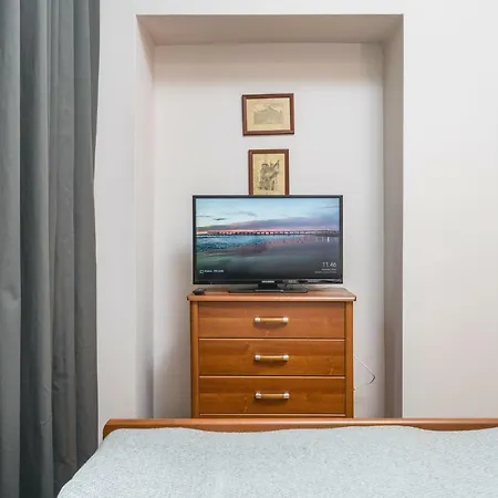 Florian's Gate | City Center Old Town | Florianska 40 Apartamento